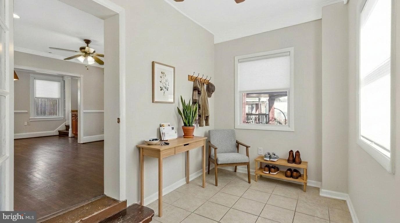 1264 Penn Street NE photo 4