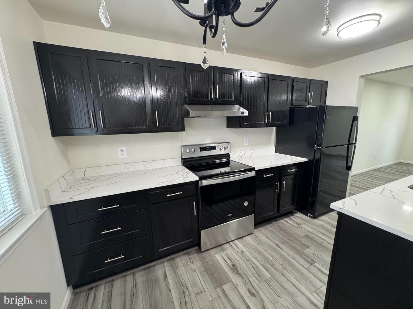 1126 Barnaby Terrace SE photo 45