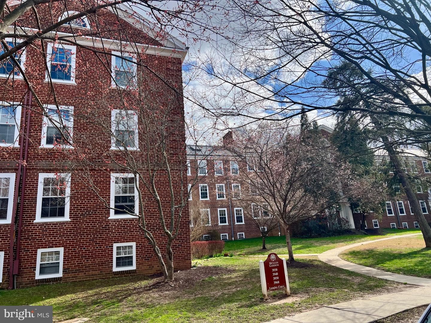3940 Langley Court NW #b632 photo 2
