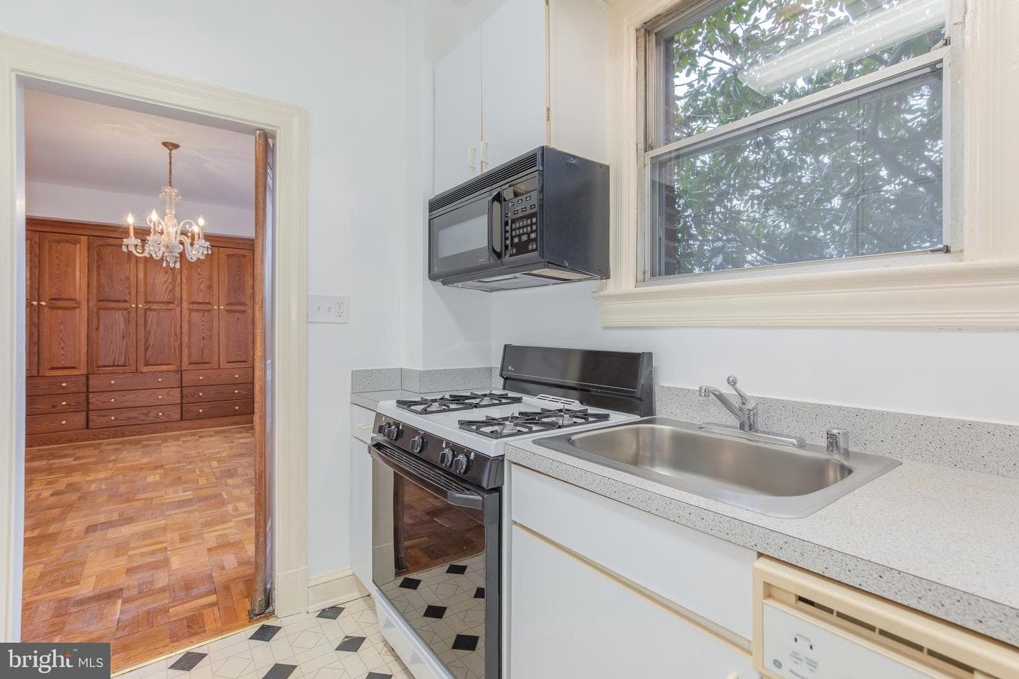 4000 Cathedral Avenue NW #346b photo 10