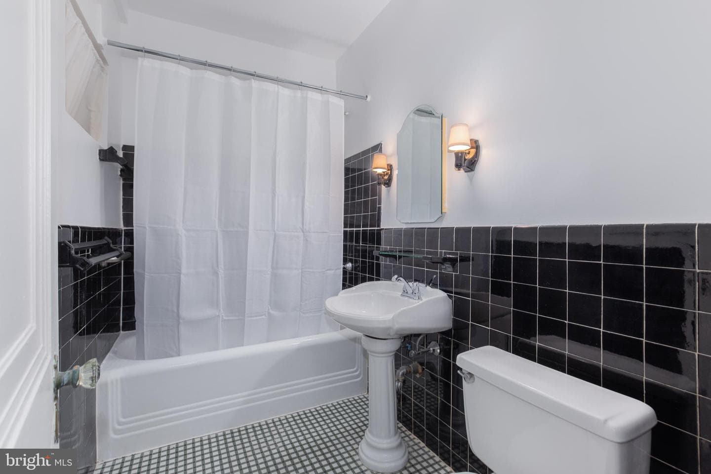 4000 Cathedral Avenue NW #346b photo 13