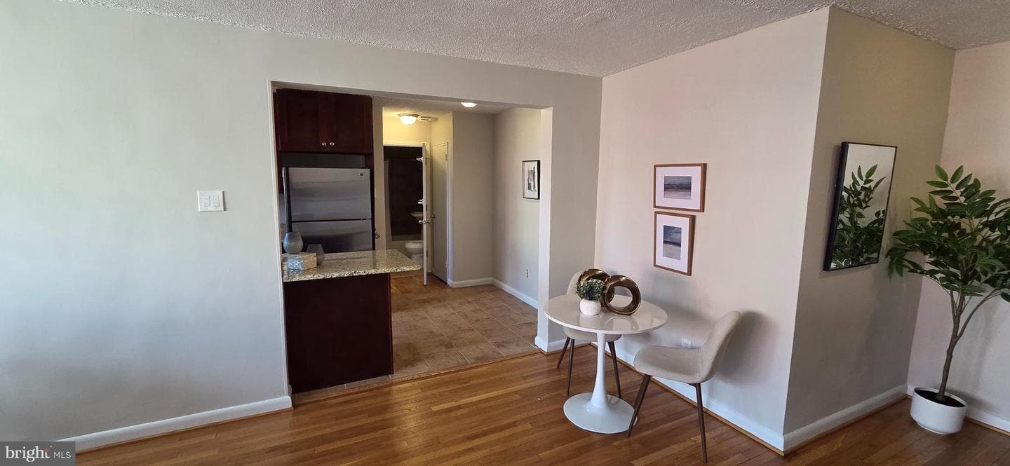 305 C Street NE #202 photo 10