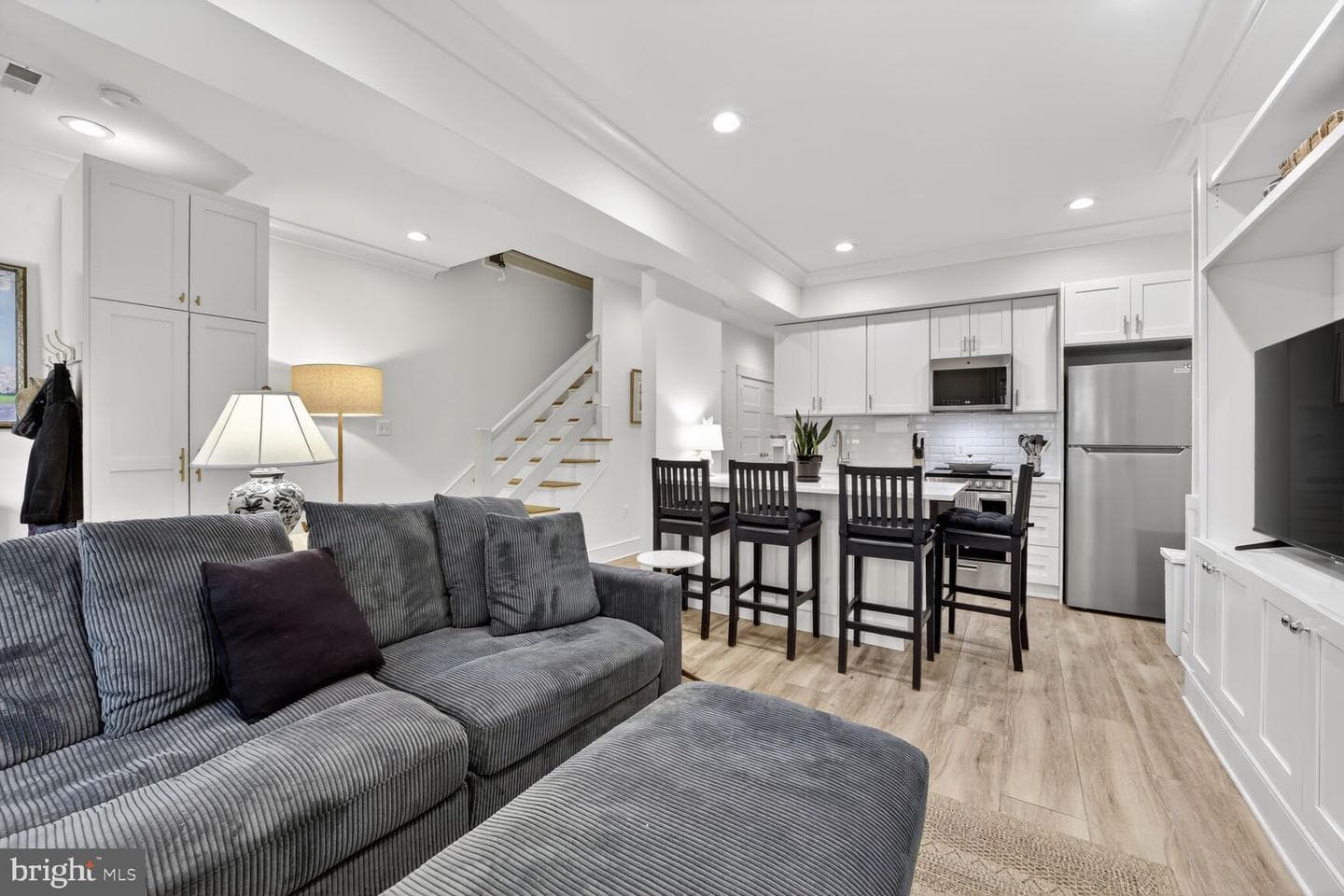 1232 I Street NE #1 photo 32