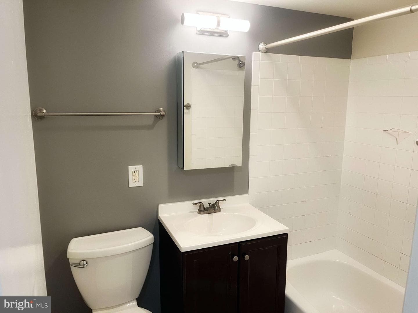 2656 Bowen Road SE #402 photo 18