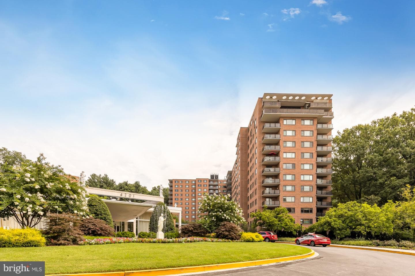 4201 Cathedral Avenue NW #1009e photo 3