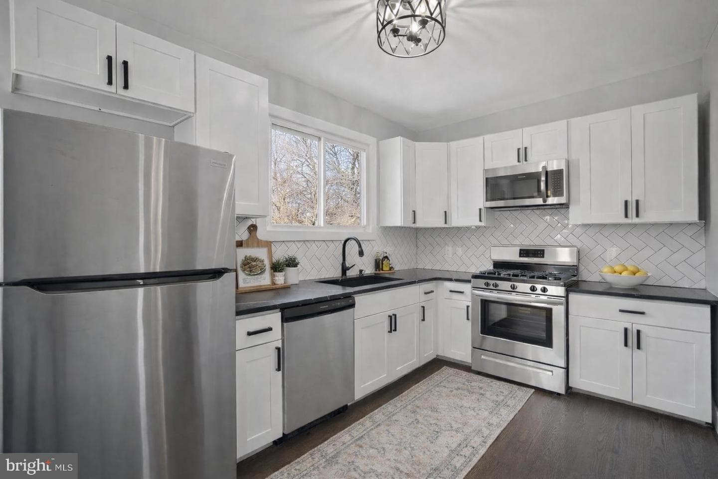 4376 Southern Avenue SE photo 7