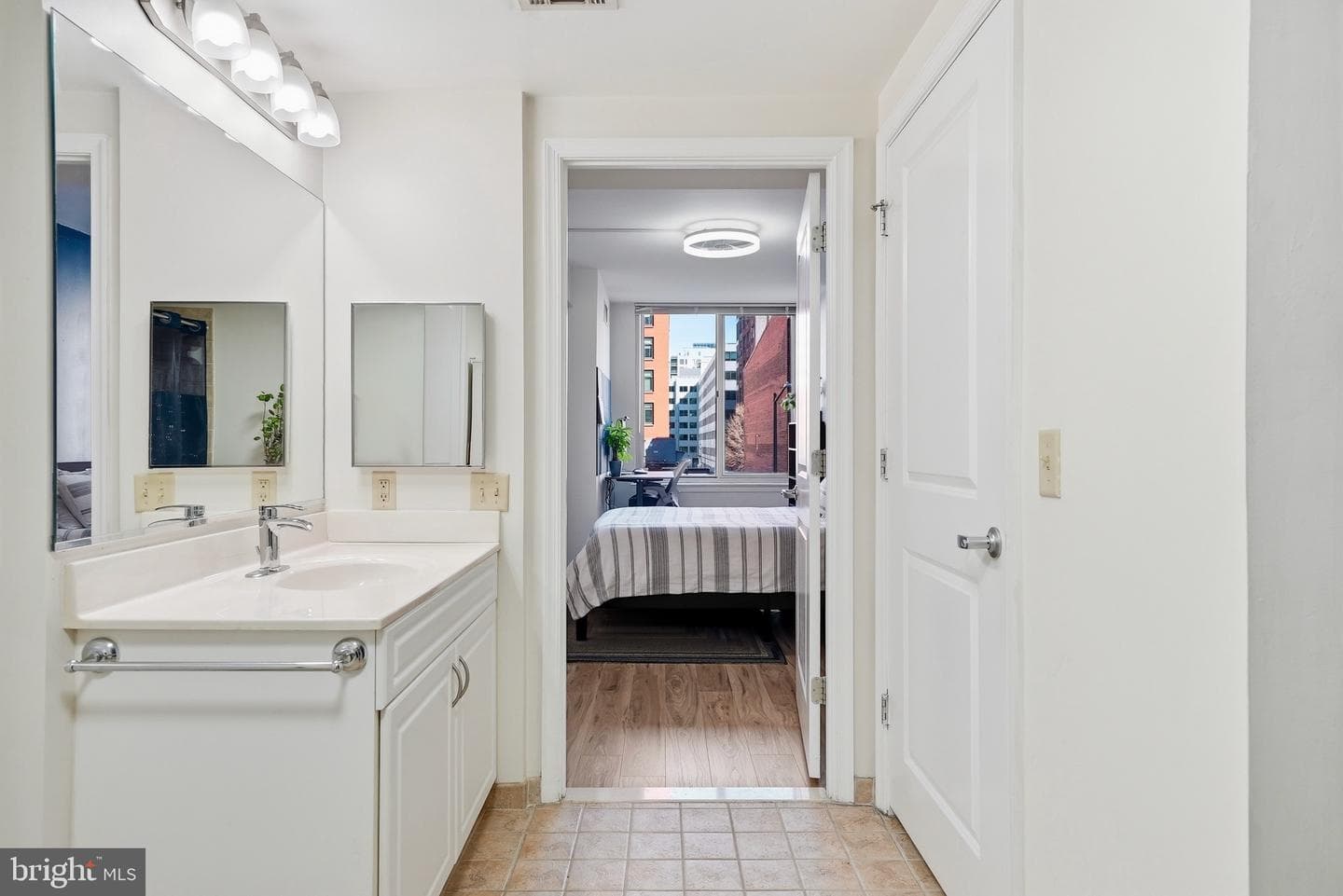 555 Massachusetts Avenue NW #311 photo 13