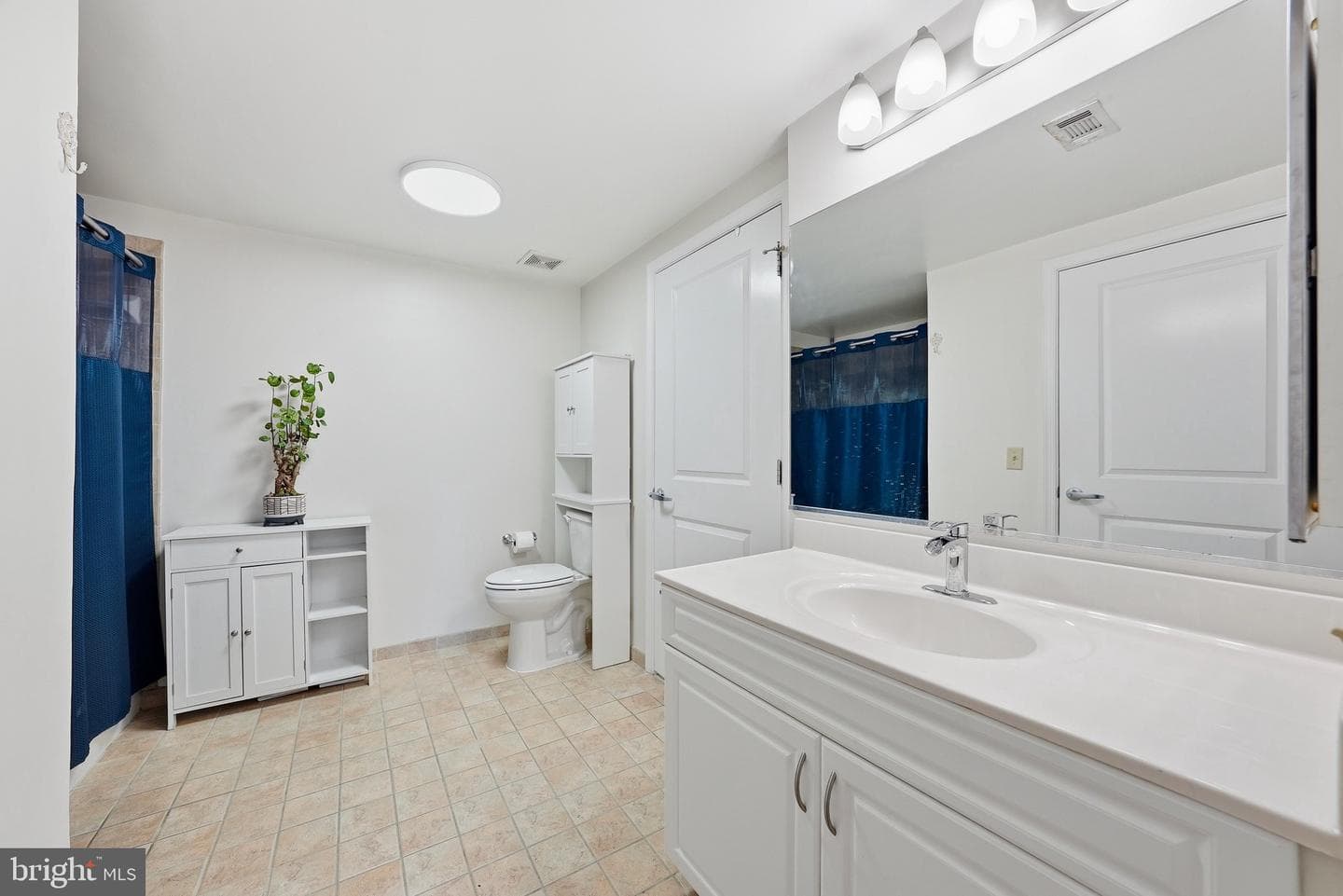 555 Massachusetts Avenue NW #311 photo 14