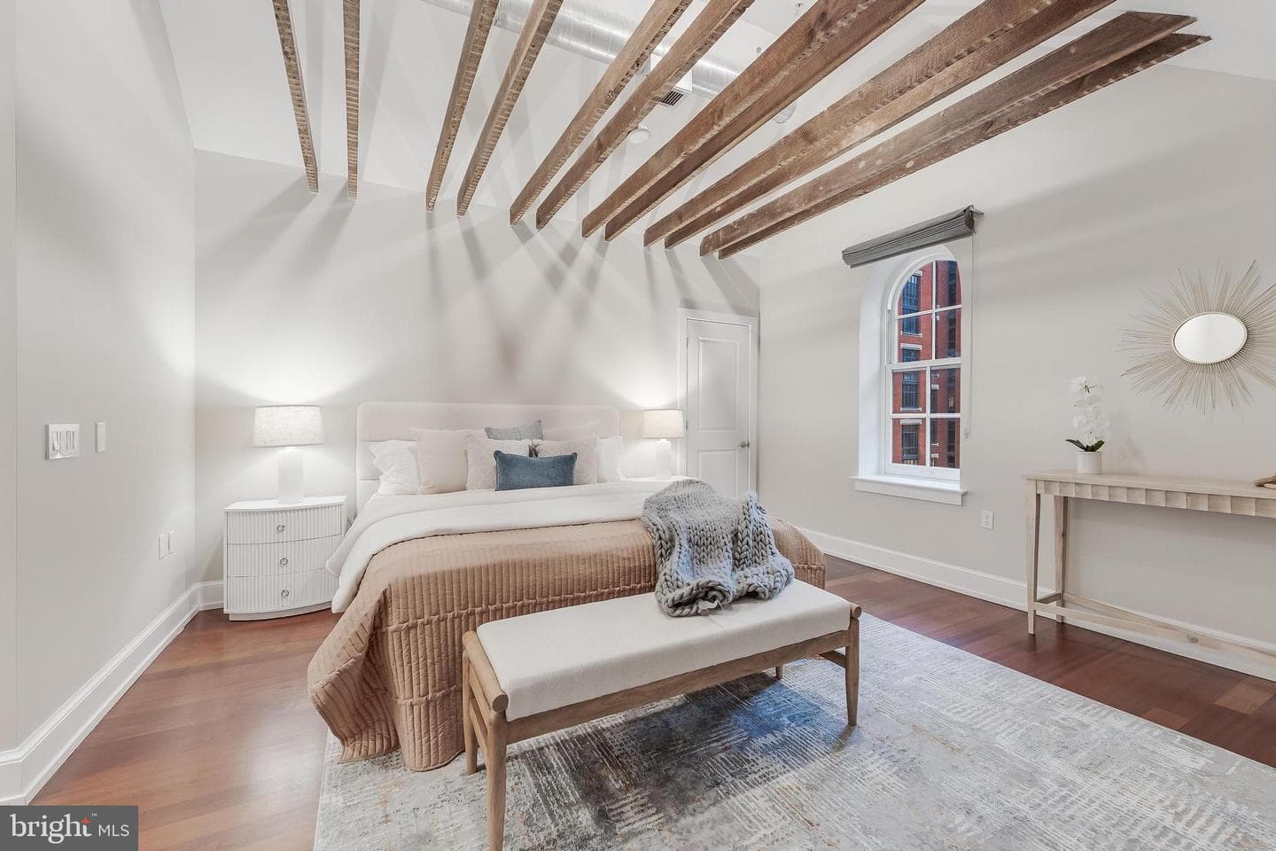 215 I Street NE #401 photo 25