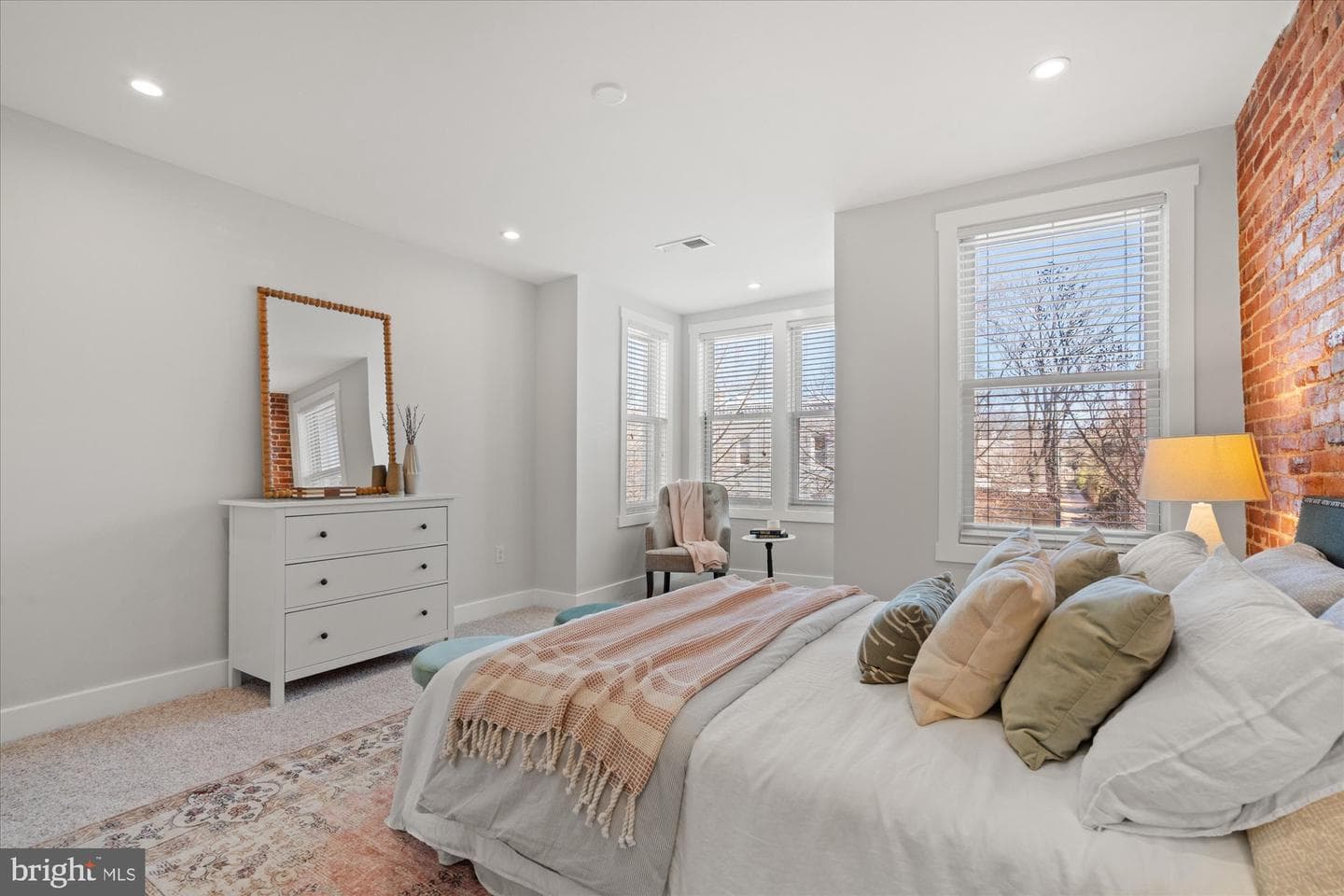 522 6th Street NE photo 18