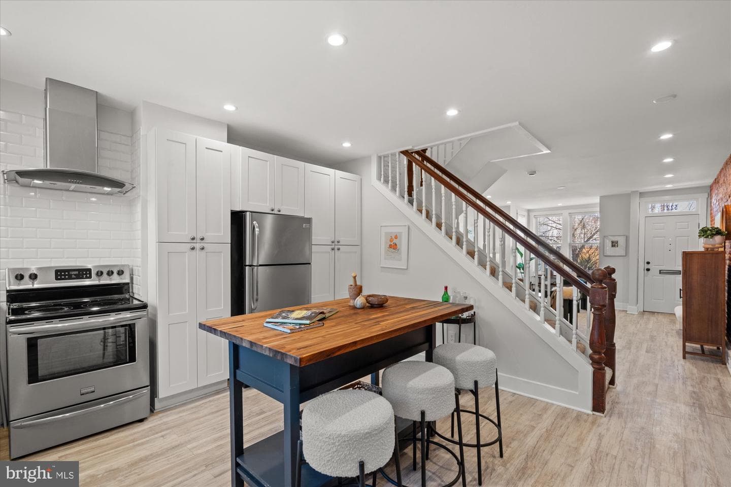 522 6th Street NE photo 8