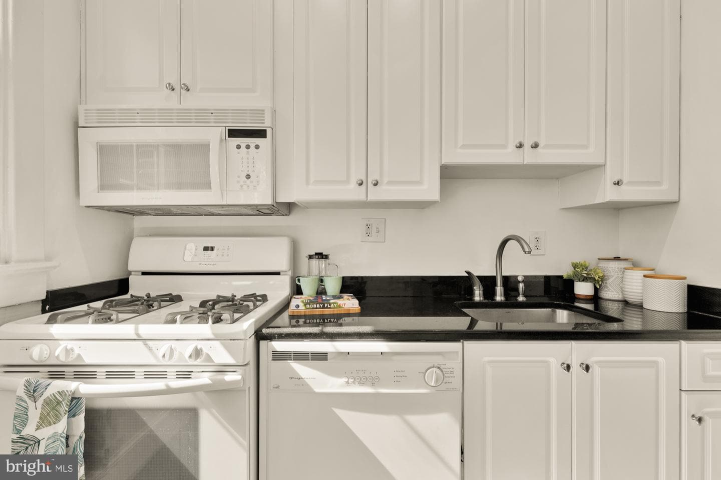 3022 Wisconsin Avenue NW #208 photo 13