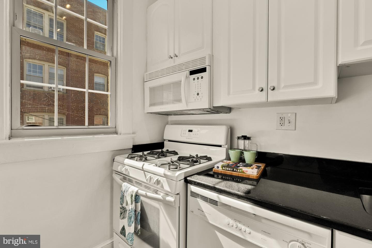 3022 Wisconsin Avenue NW #208 photo 14