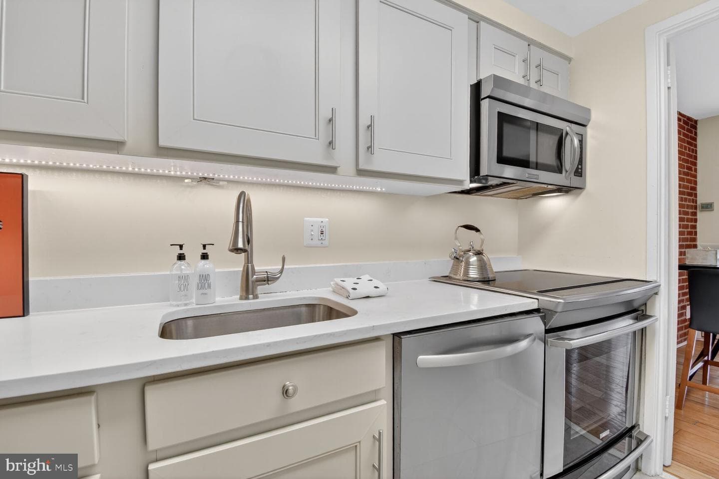 3225 Grace Street NW #101 photo 12