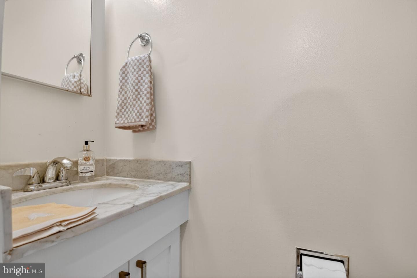 3225 Grace Street NW #101 photo 17