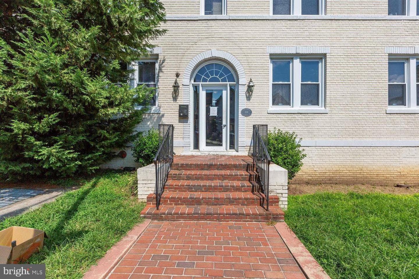 314 V Street NE #204 photo 17