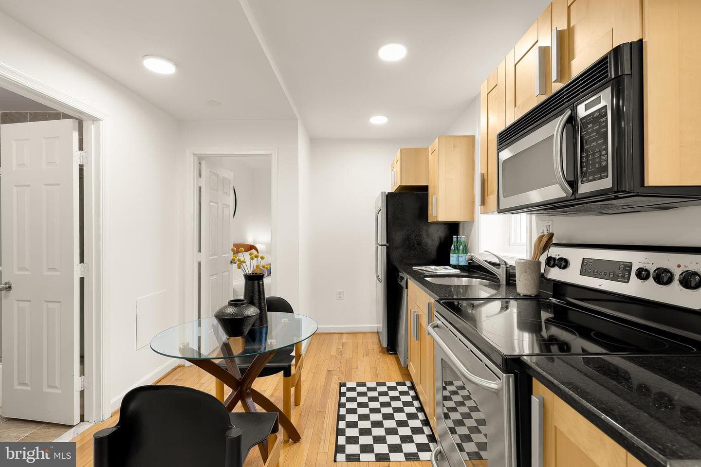 314 V Street NE #204 photo 4