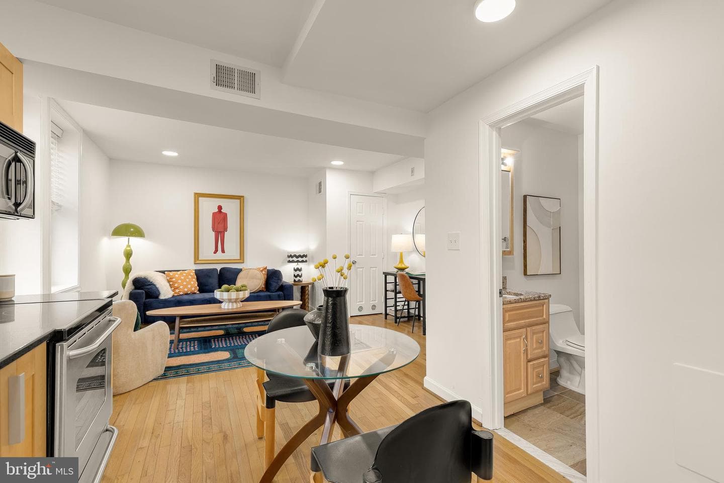 314 V Street NE #204 photo 8