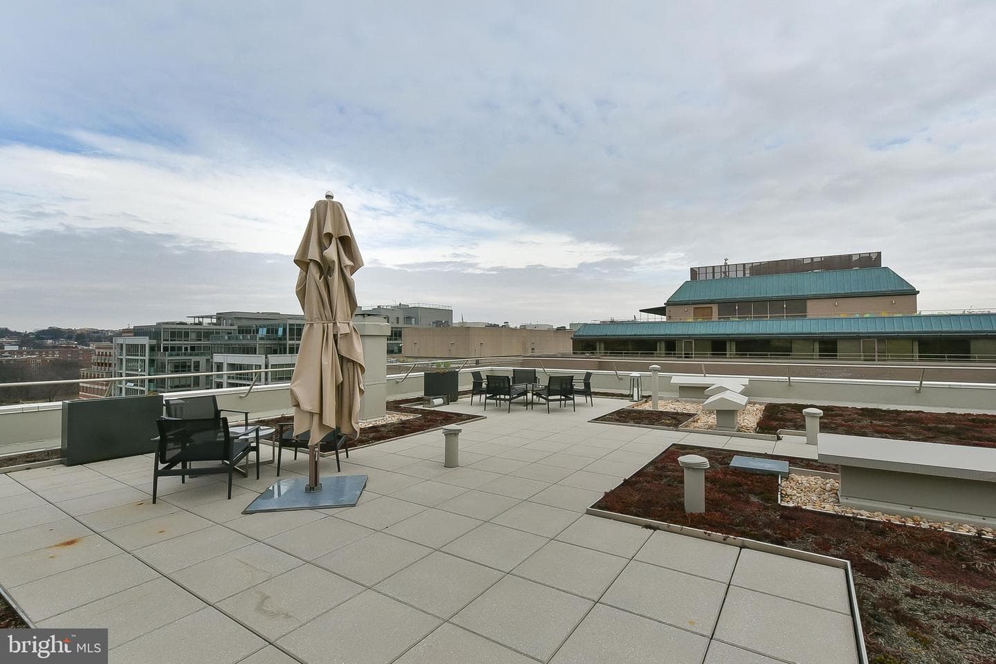 2501 M Street NW #306 photo 35