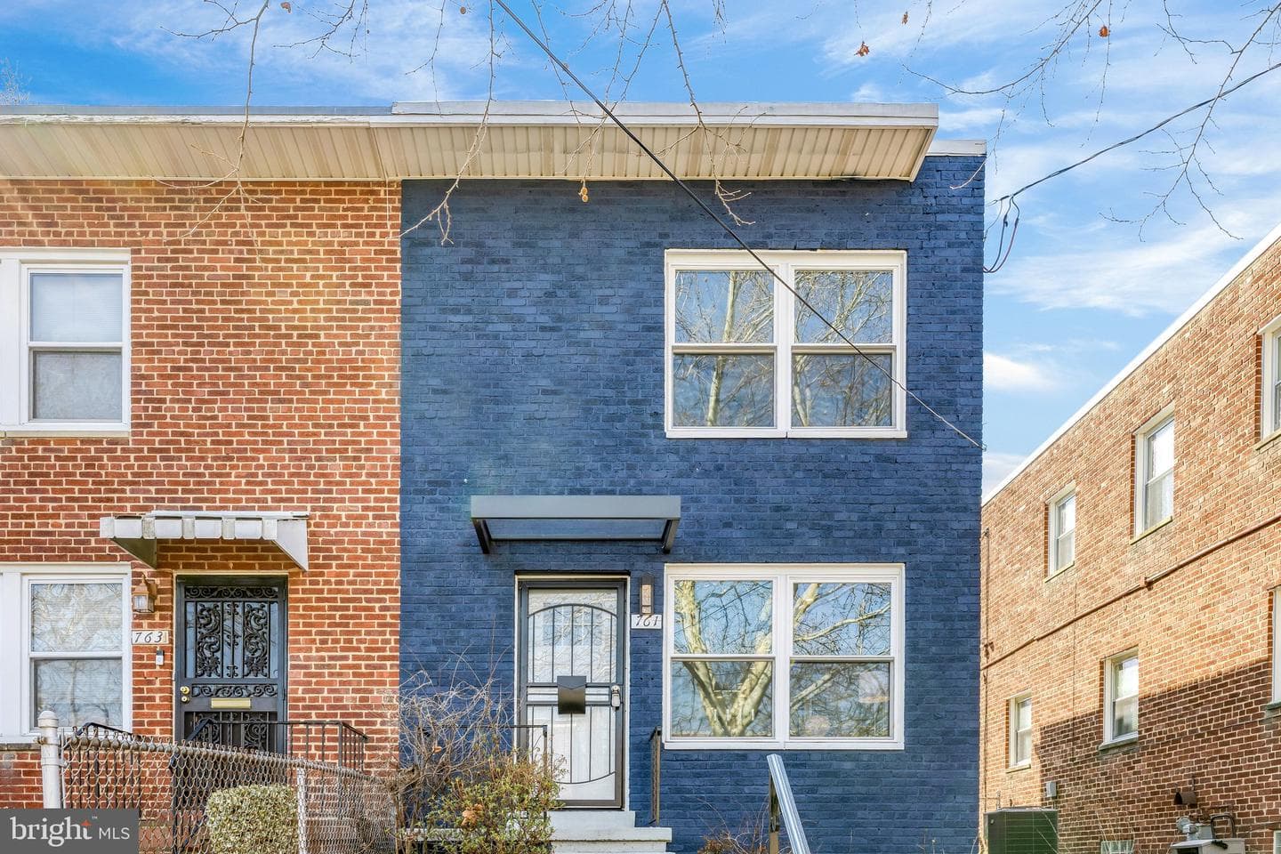 761 Kennedy Street NE photo 2