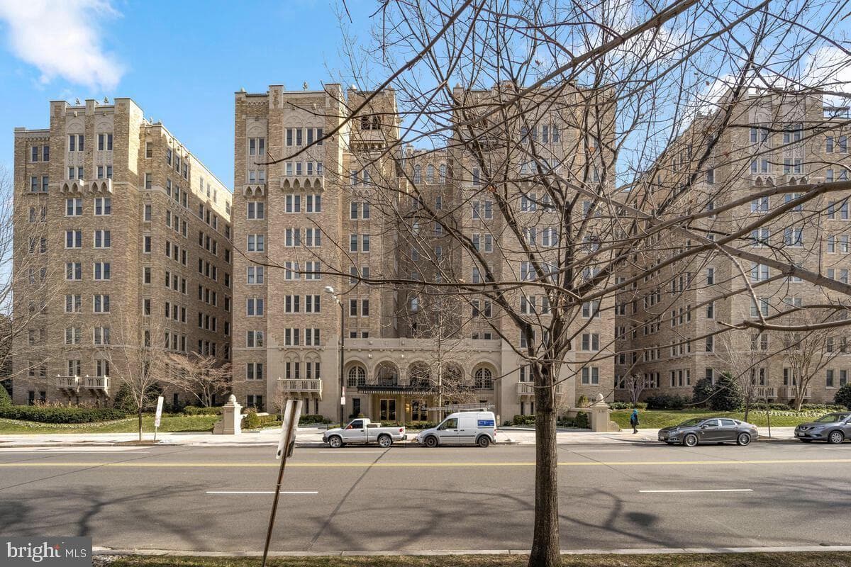 2101 Connecticut Avenue NW #6