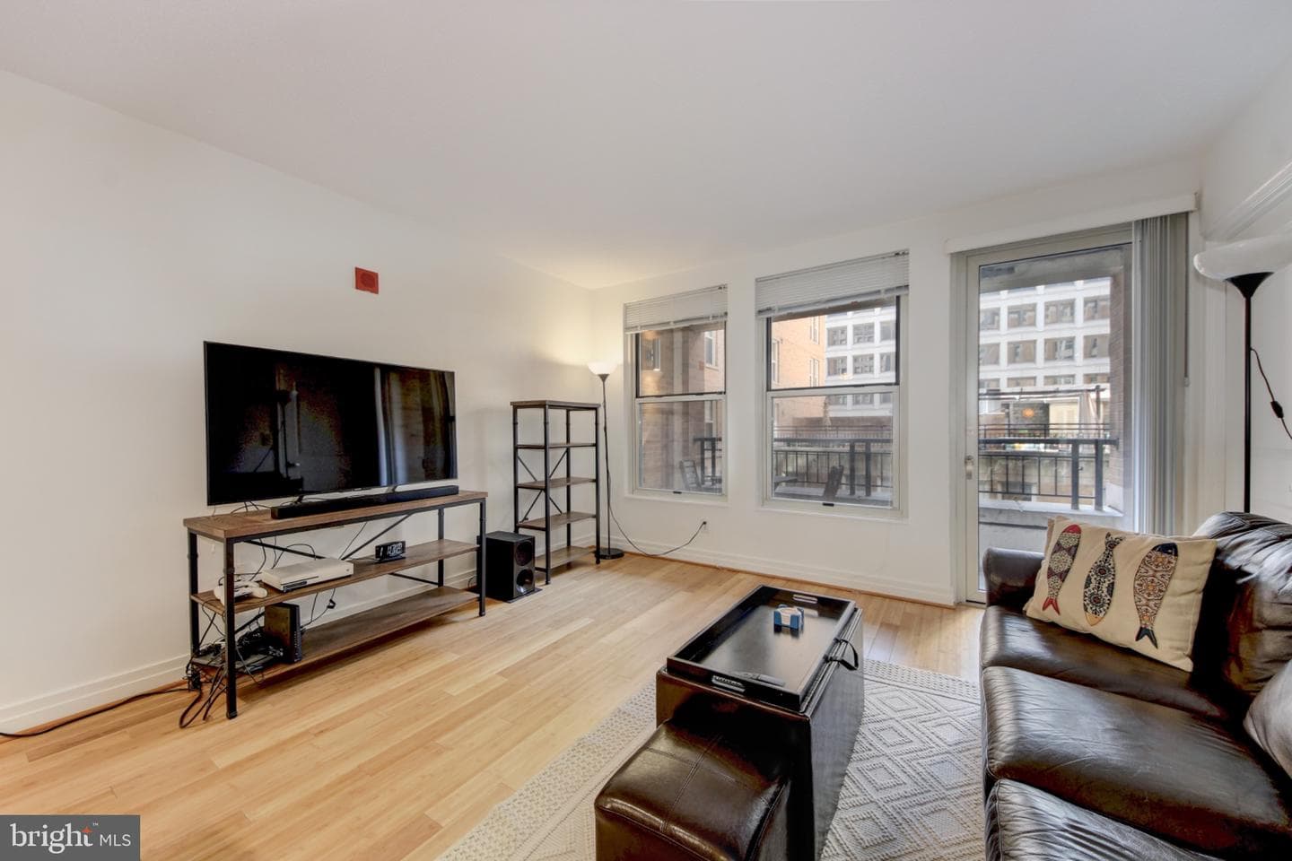 915 E Street NW #505 photo 10