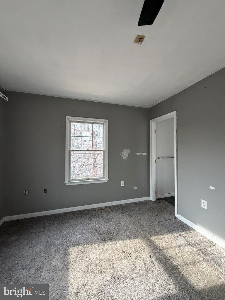 883 Barnaby Street SE photo 31