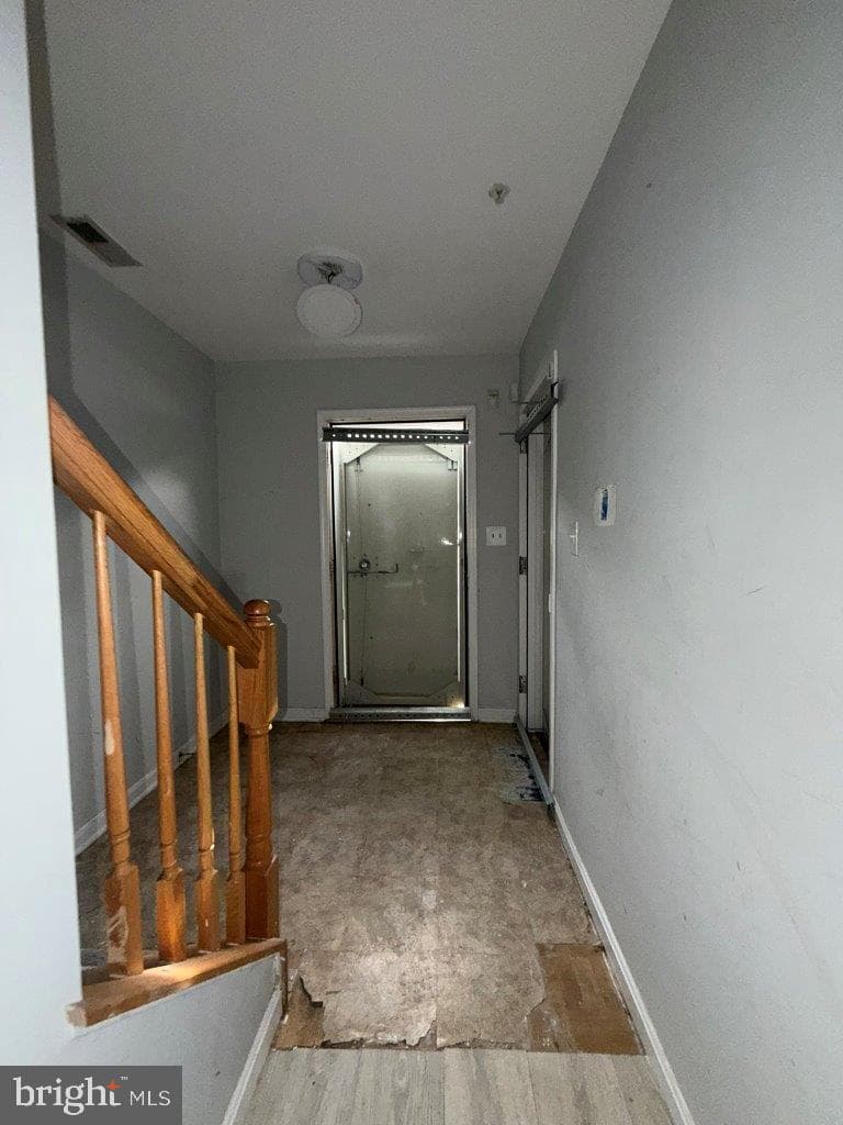 883 Barnaby Street SE photo 43