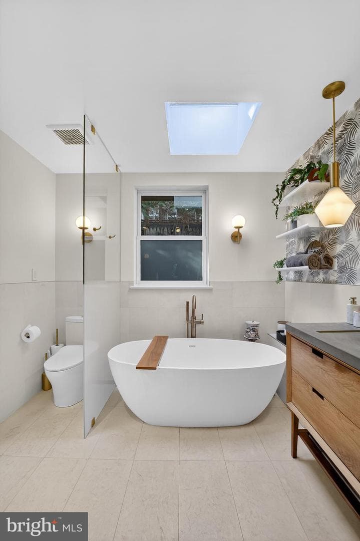 3238 Rodman Street NW photo 25