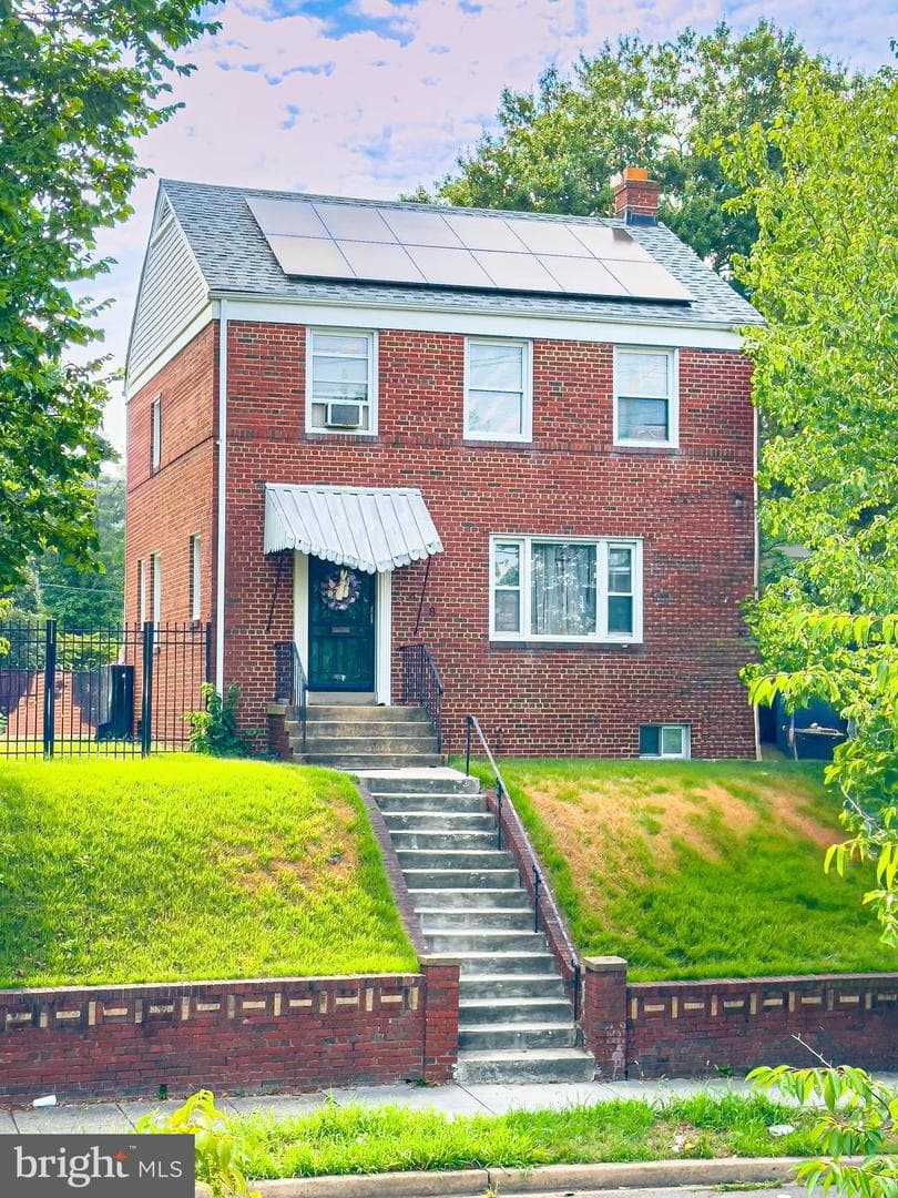408 44th Street NE photo 8