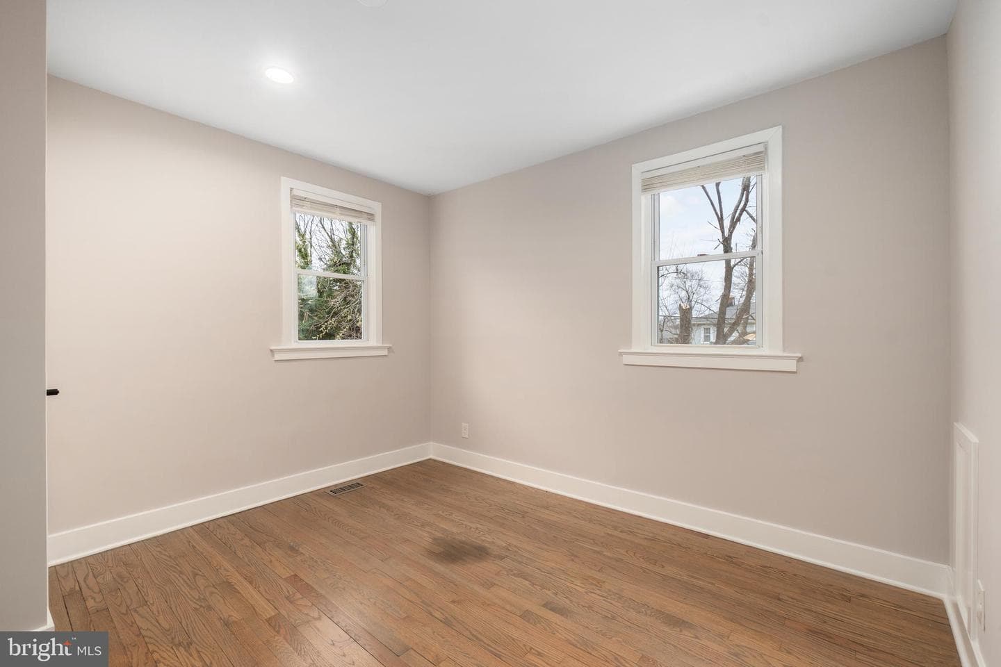 50 53rd Street SE photo 19
