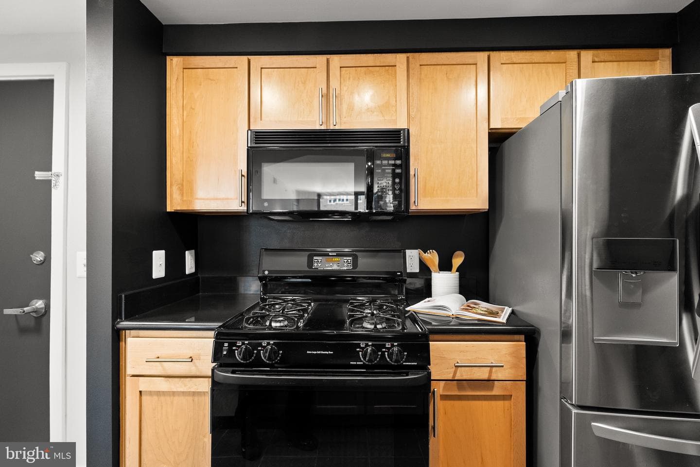 3883 Connecticut Avenue NW #303 photo 7