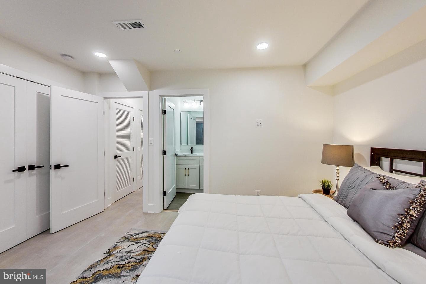 1626 K Street NE #a photo 14