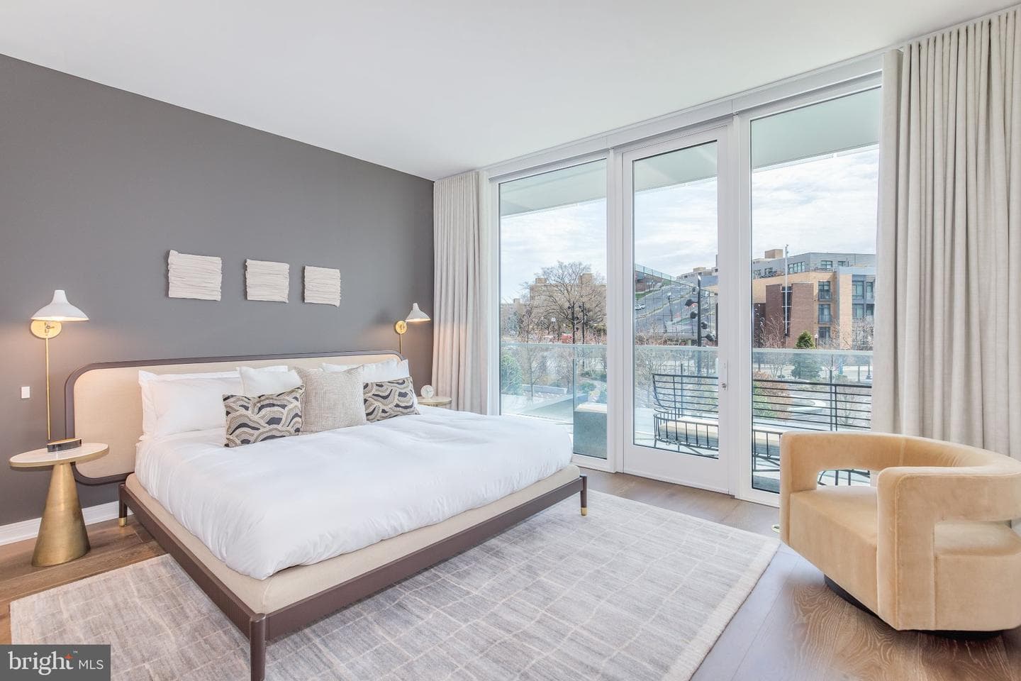 601 Wharf Street SW #203 photo 9