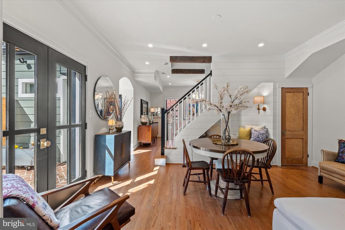 629 Pickford Place NE photo 9