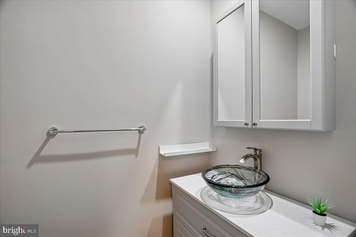 343 Cedar Street NW #111 photo 26