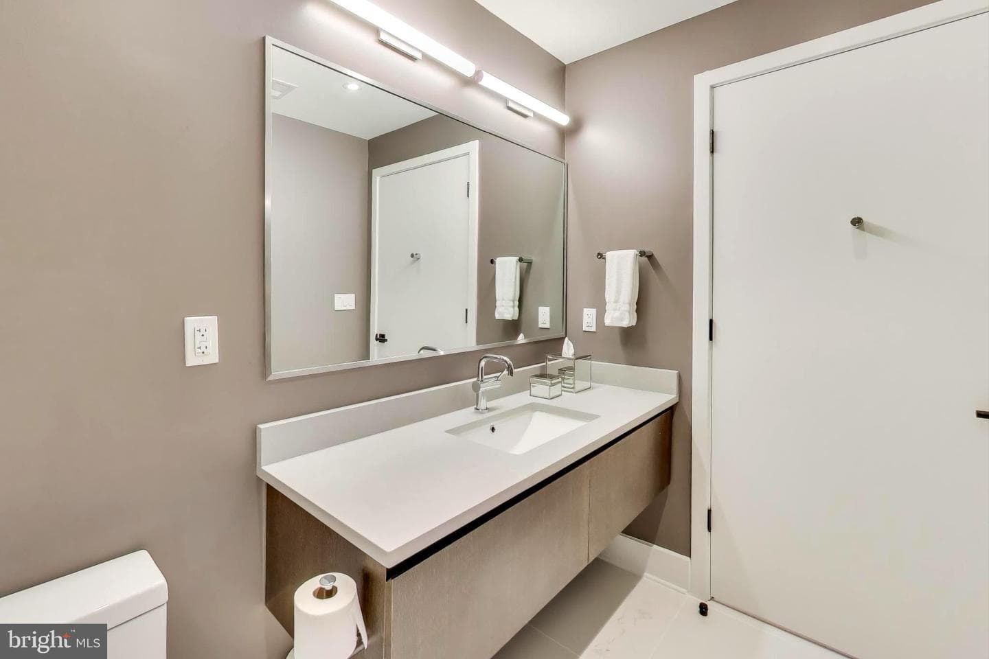1827 Wiltberger Street NW #402 photo 15