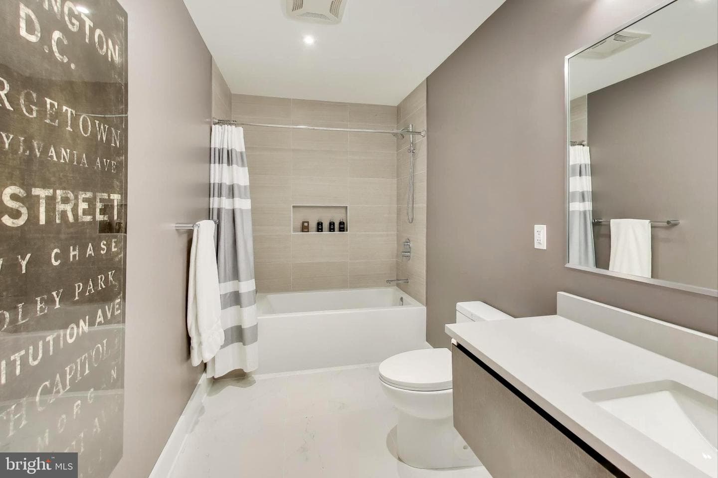 1827 Wiltberger Street NW #402 photo 16