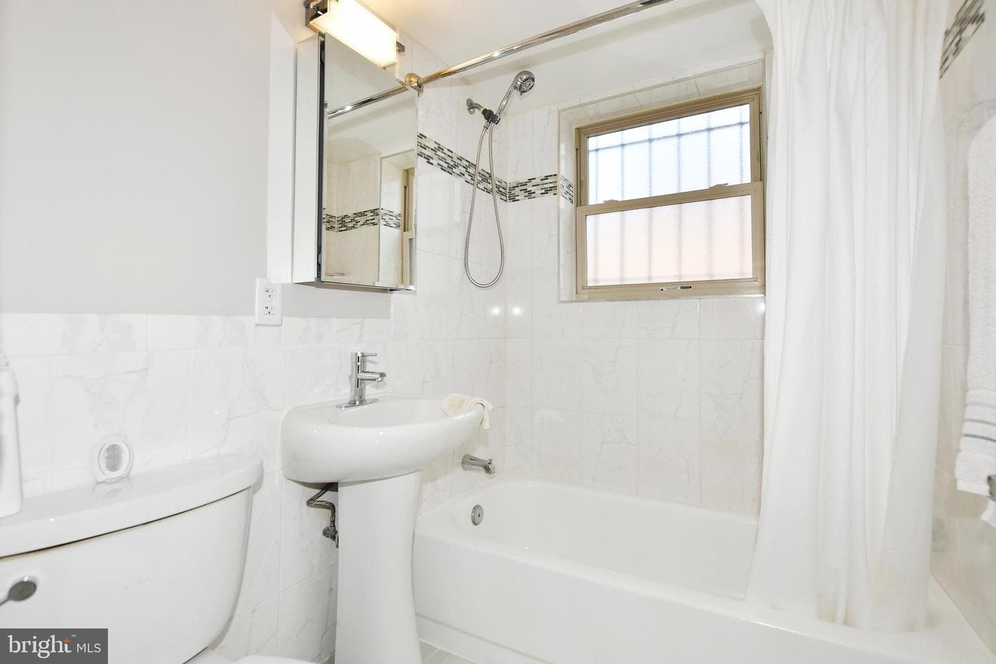 2900 Pomeroy Rd SE #104 photo 15
