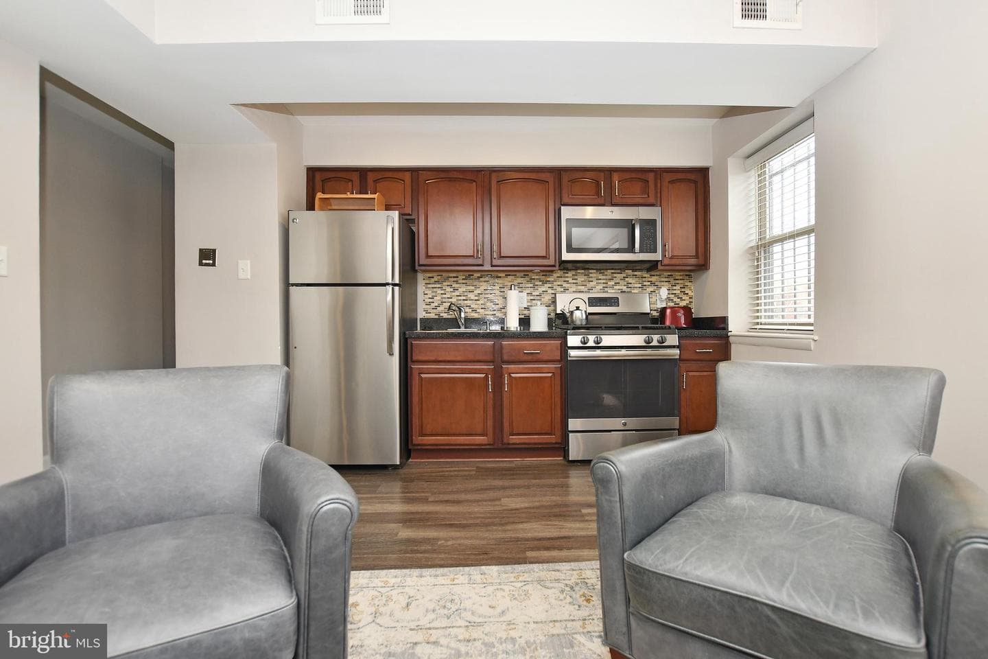 2900 Pomeroy Rd SE #104 photo 4
