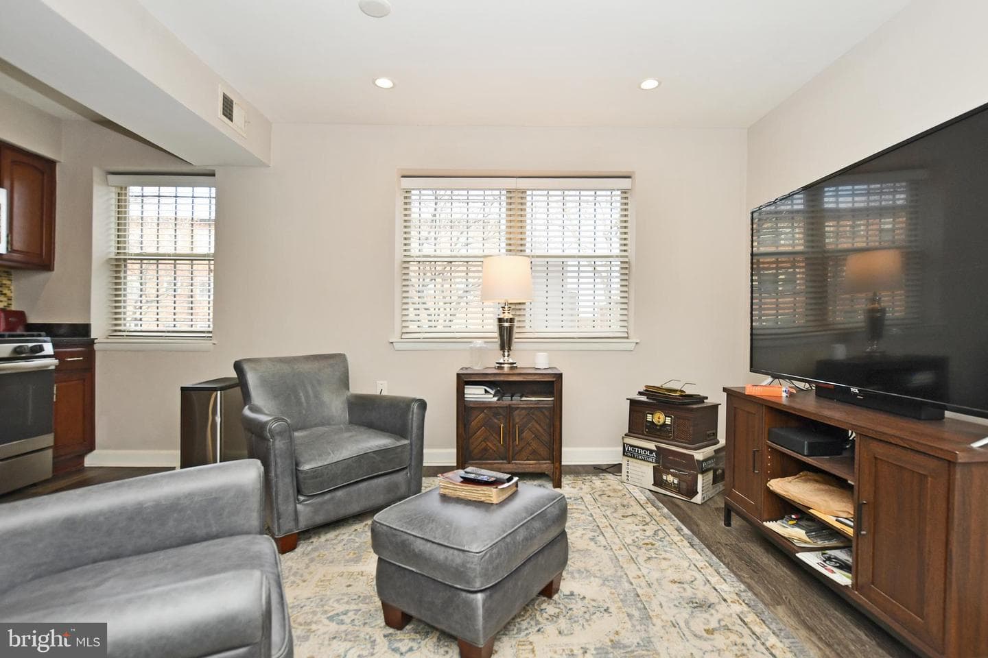 2900 Pomeroy Rd SE #104 photo 5