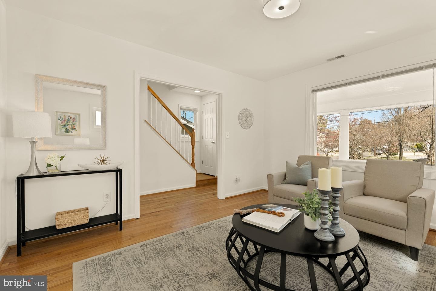 2425 Perry Street NE photo 5