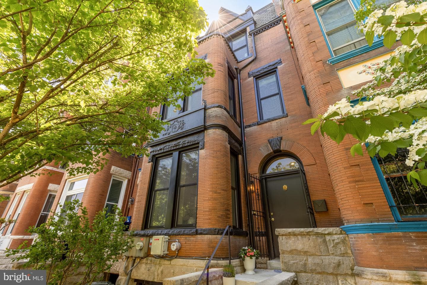 1248 Girard Street NW photo 1