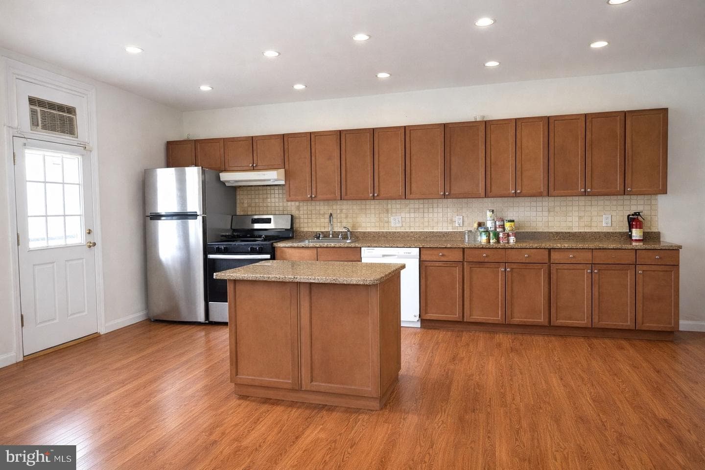 1105 Morse Street NE photo 16