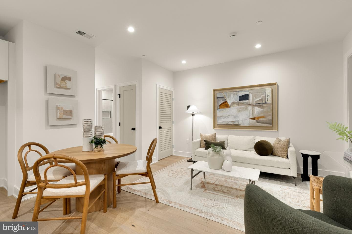 1463 Harvard Street NW #5 photo 3
