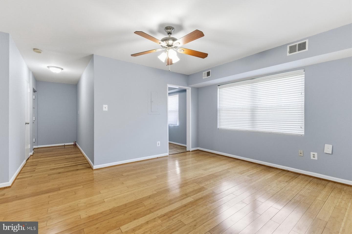 210 43rd Road NE #103 photo 10