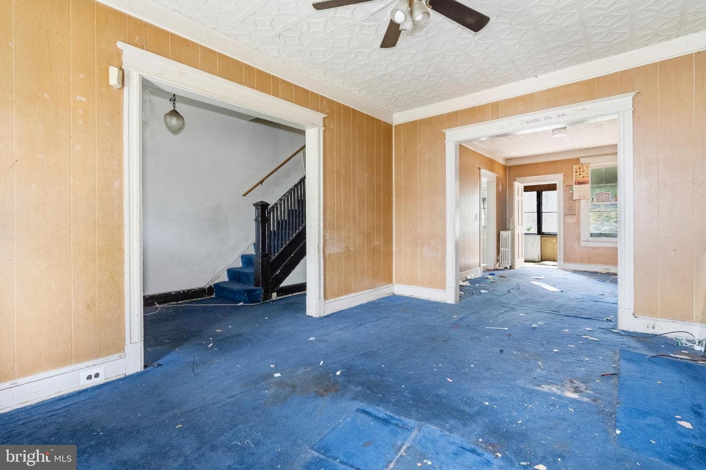 325 Bryant Street NE photo 3
