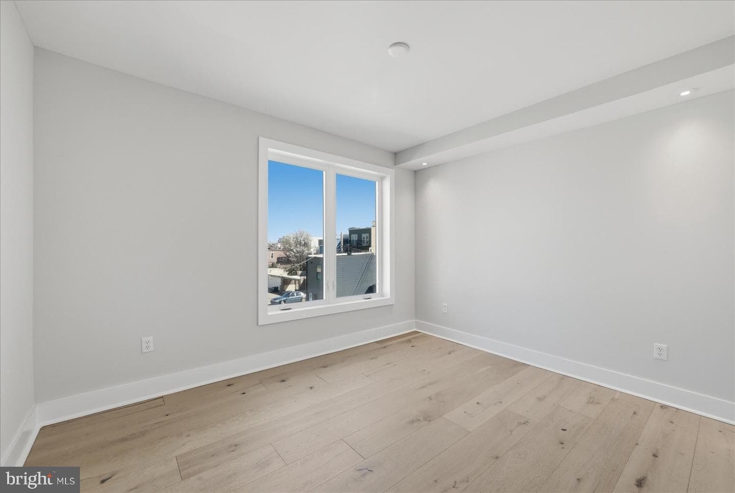 919 12th Street NE #303 photo 7