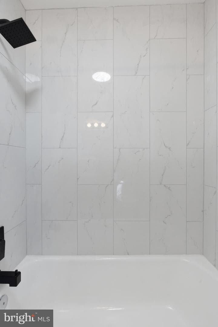 5722 Chillum Place NE photo 13