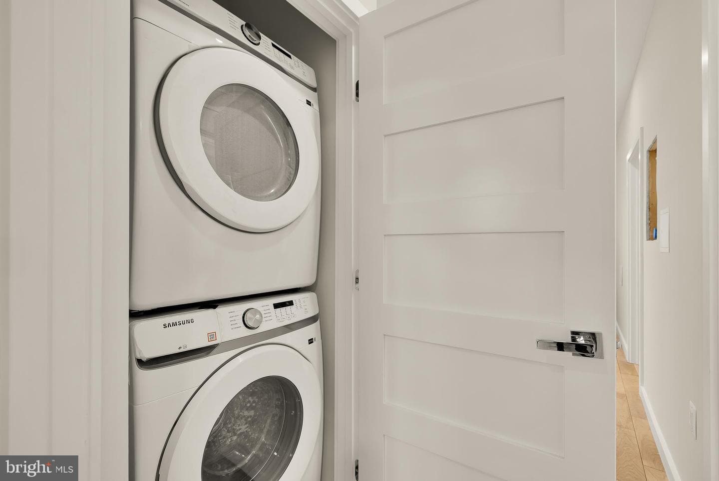 1516 Levis Street NE #2 photo 42
